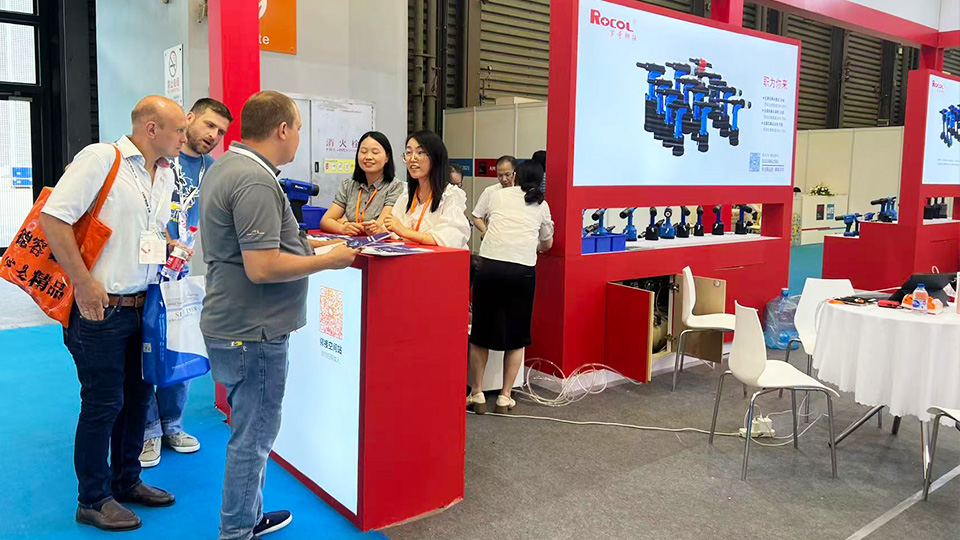 pneumatic rivet gun - Rocol Tools Factory